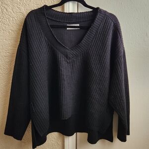 DUPLICATE - Urban Outfitters- Raw Edge Ribbed Sweater